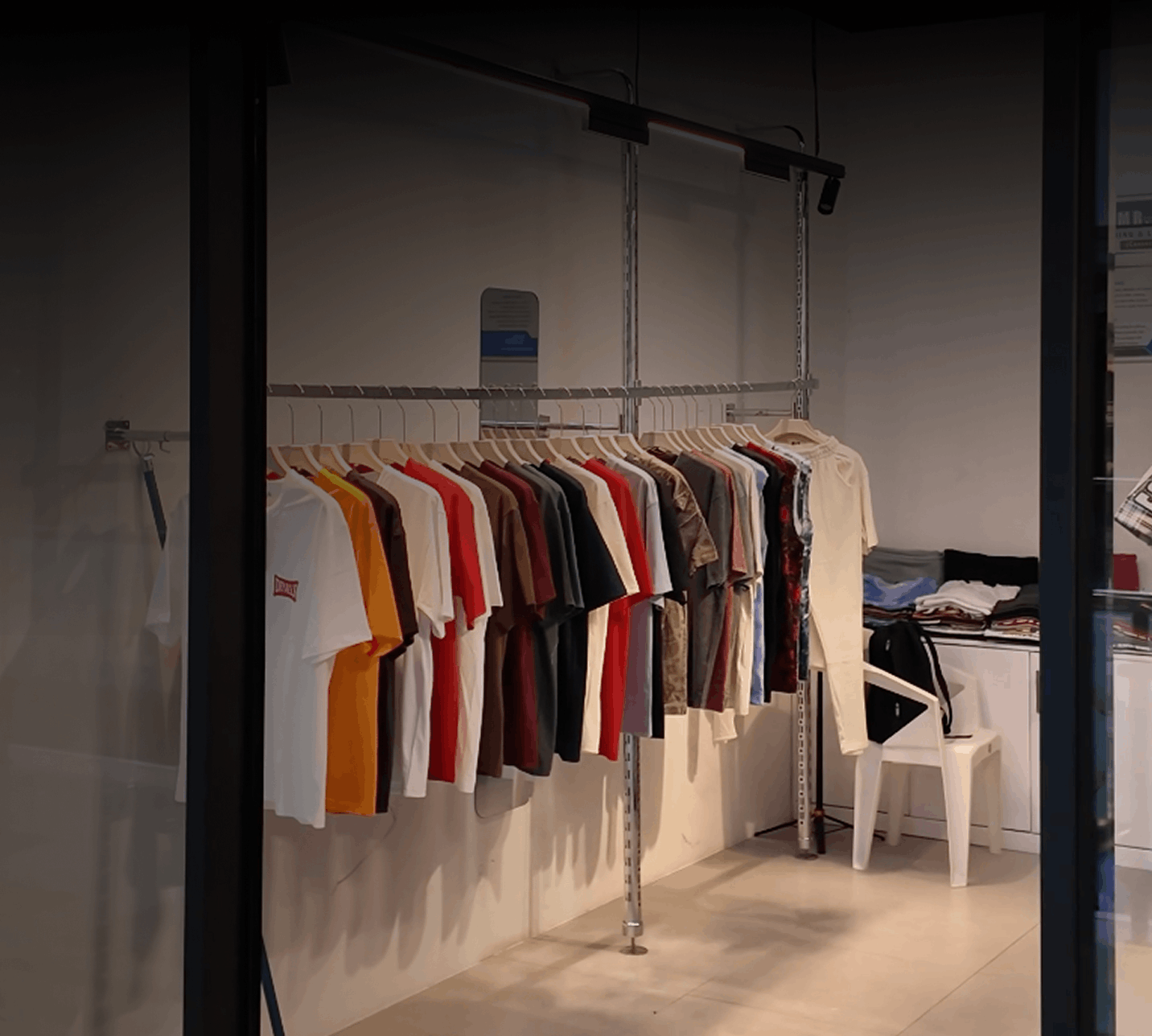 MR.DISCOUNT TRADING clothing rack display